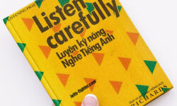 Ebook Listen Carefully (PDF + AUDIO)